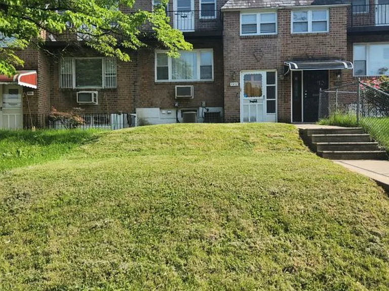 3952 Conshohocken Ave #2 — Photo 1