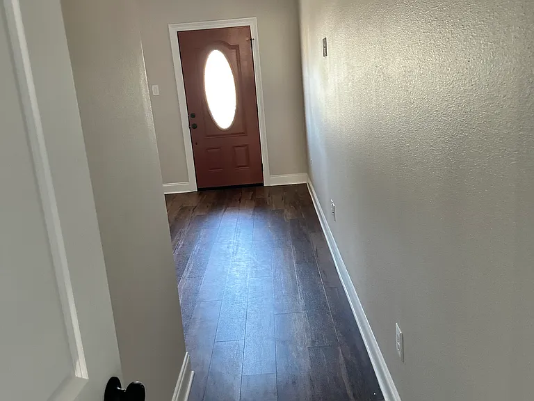 8704 Pritchard Pl — Photo 17