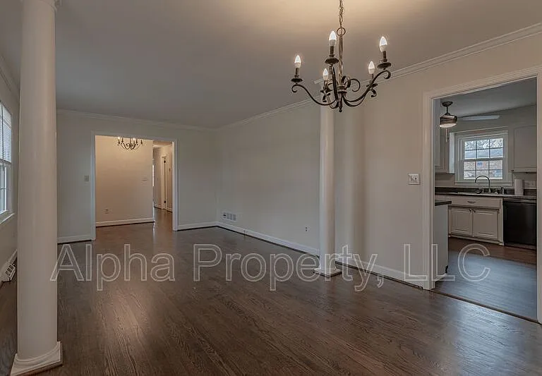 400 Fairhaven Dr — Photo 5