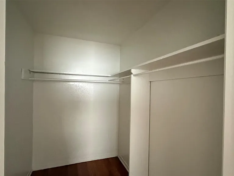 4921 Crawford St #19 — Photo 10