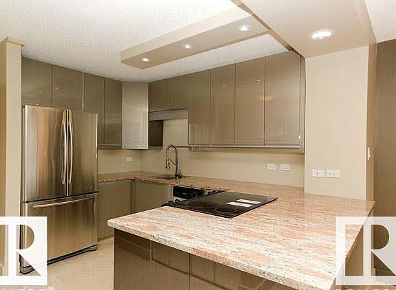 3rd image of 10011 123rd St NW #1805