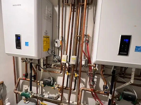 63-24 Saunders Street image 17 of 24