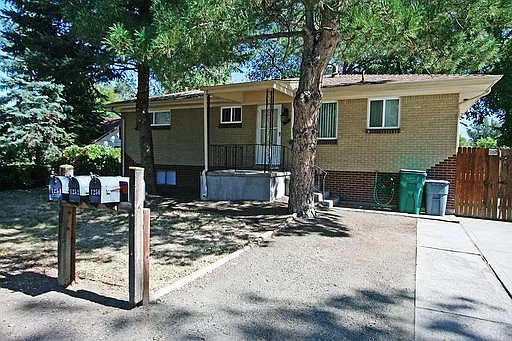 1250-1254 Carr St — Photo 1