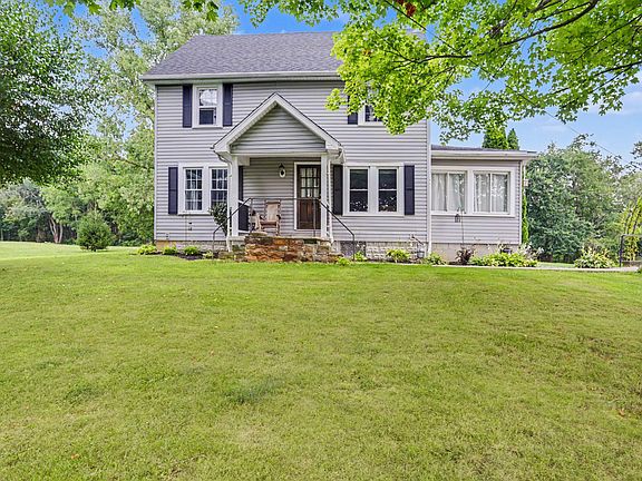 3rd image of 133 Avalon Rd