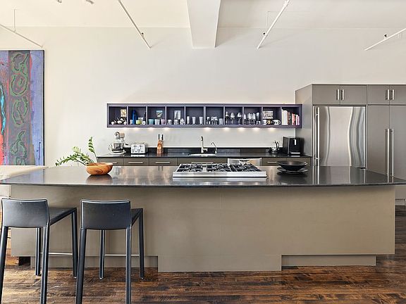 4th image of 116 W 29th St APT 10E