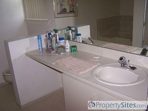 4th image of 24 Lakeview Dr #6