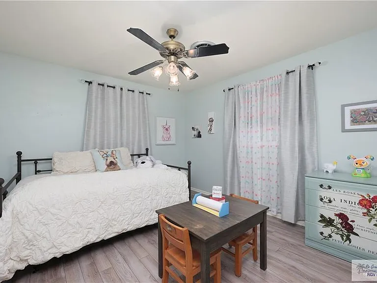 505 W Esperanza Ave — Photo 17