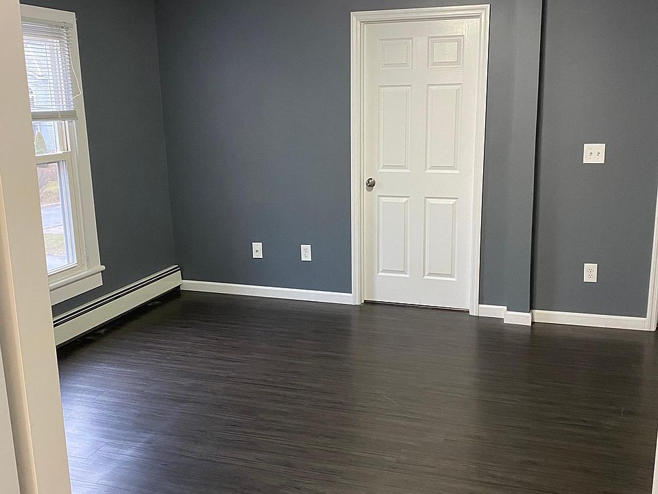 1st image of 19 Lake St #2