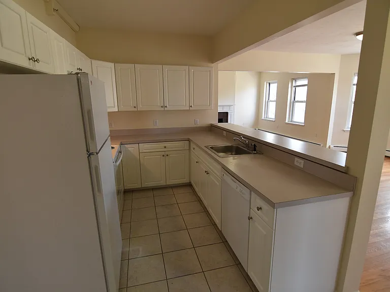 1405 Beacon St #5 — Photo 26