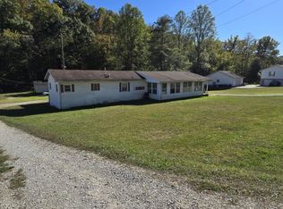 8451 McComas Rd, Salt Rock, WV 25559