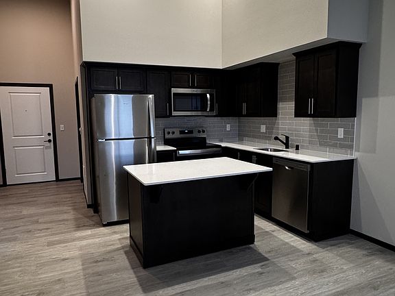 4th image of 18725 67th Ave NE #129