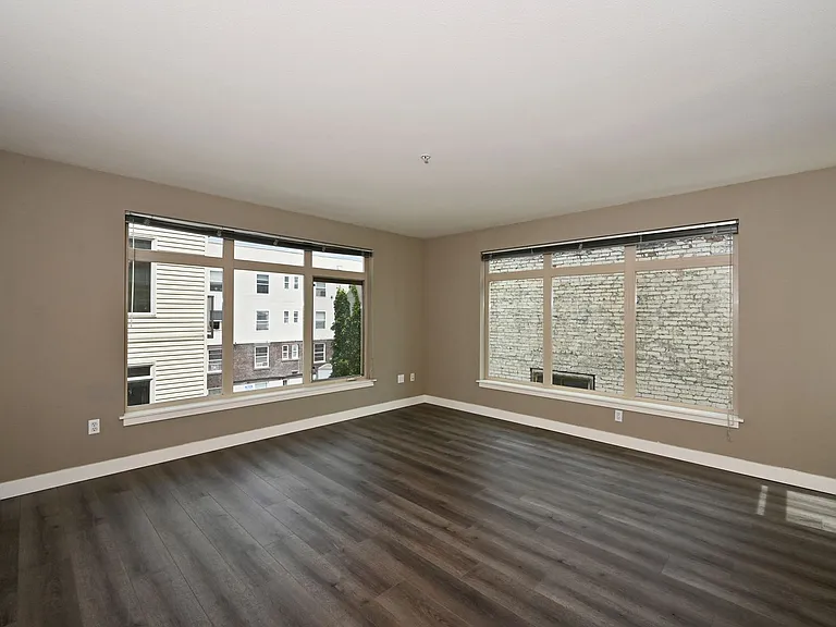 1610 Belmont Ave #513 — Photo 5