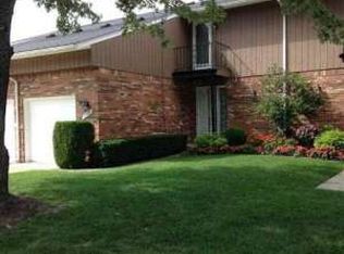 42114 E Edward Dr, Clinton Twp, MI 48038