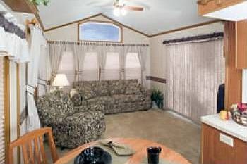 3rd image of 100 Silver Creek Trl