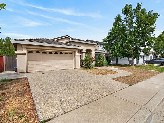 3rd image of 9772 Sand Hollow Way