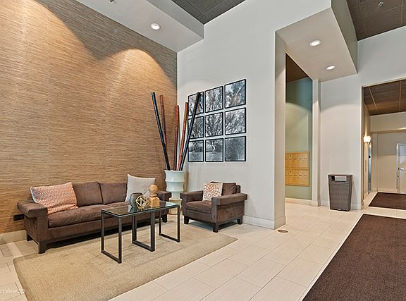 3rd image of 400 W Ontario St APT 701