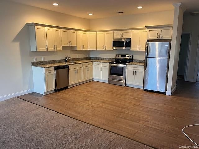 1st image of 10 Vince Rd