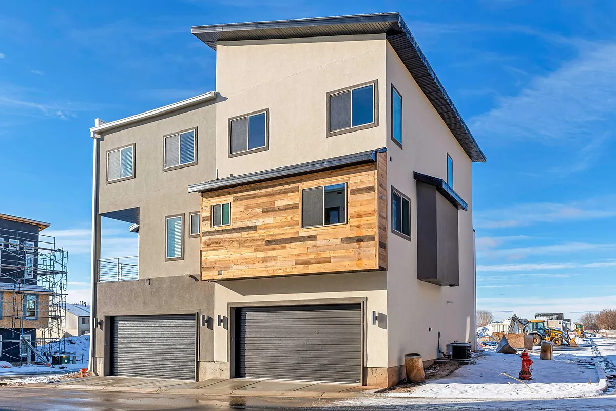 Building Photo - 2217 N 450 W