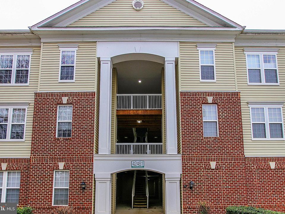 1st image of 42481 Rockrose Sq Unit 301
