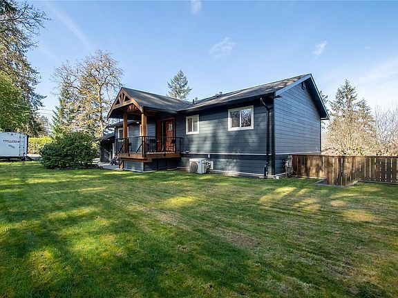 2nd image of 1655 Maple Bay Rd