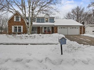 5519 Grandview Dr, Greendale, WI 53129