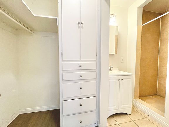 4th image of 2613 S Sepulveda Blvd APT 3