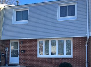 9 Winchester Dr #5, Greater Napanee, ON K7R3P9