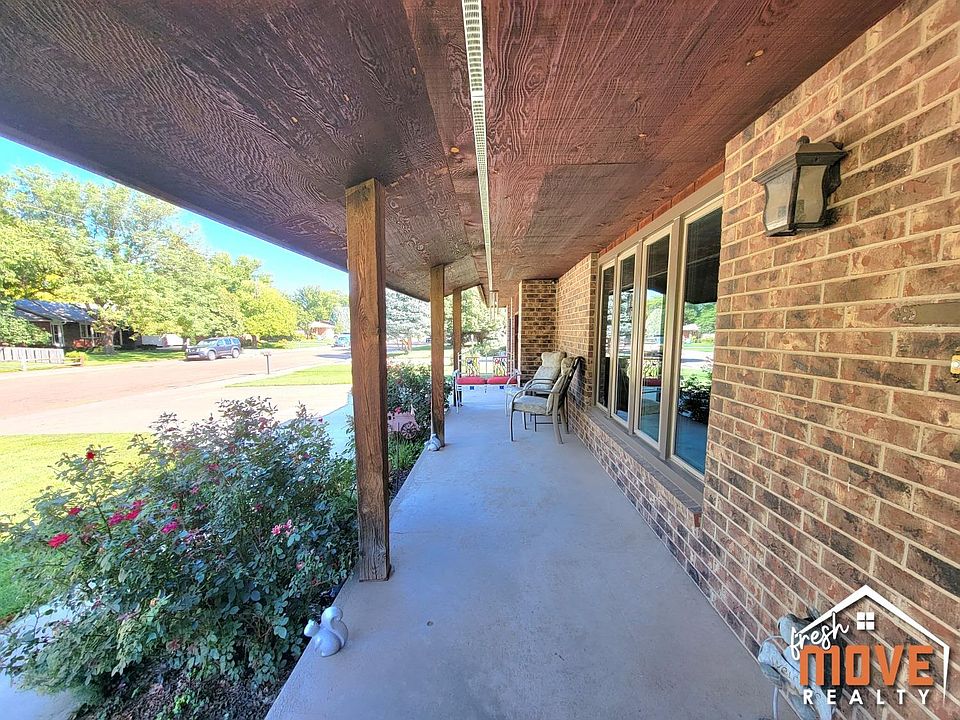 2502 Coachman Ln, Garden City, KS 67846 Zillow