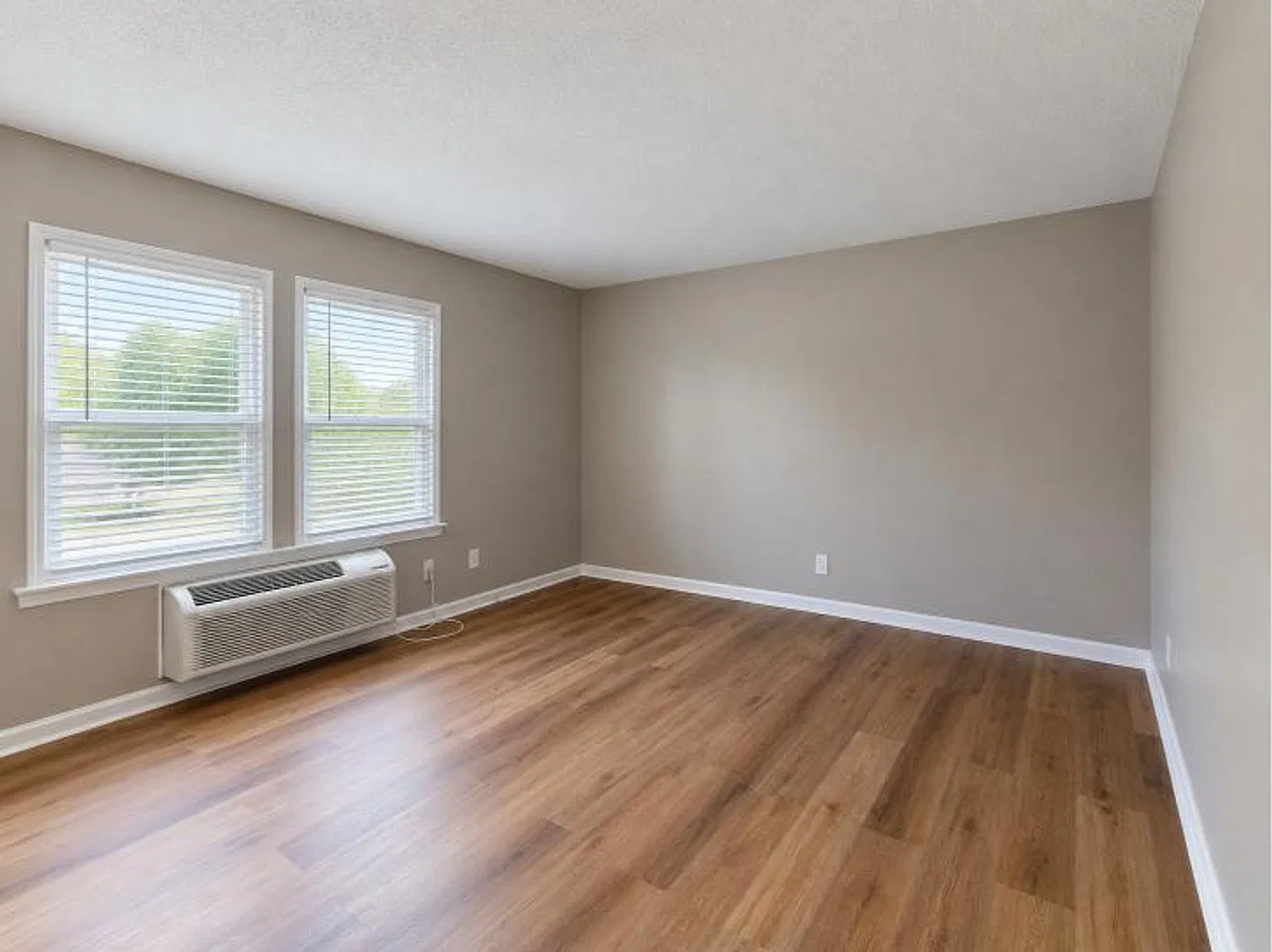 756 Ringgold Rd. Clarksville, TN 37042 — Photo 4
