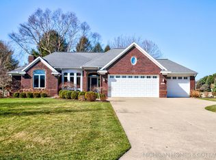 404 Goldcrest Dr, Holland, MI 49424