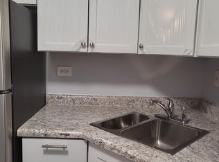 1227 S Harlem Ave APT 215, Berwyn, IL 60402