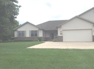 608 W Chebanse Ave, Chebanse, IL 60922