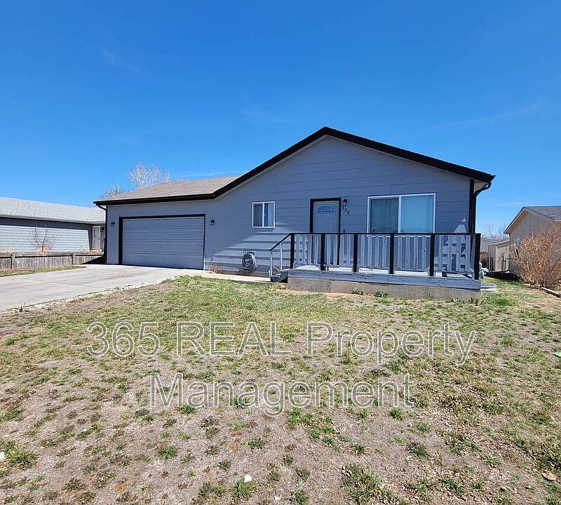 1st image of 330 32nd Ave