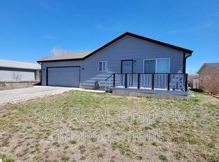 330 32nd Ave, Greeley, CO 80631