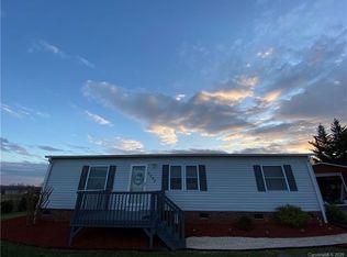 6890 Old Laurel Rd, Hickory, NC 28602