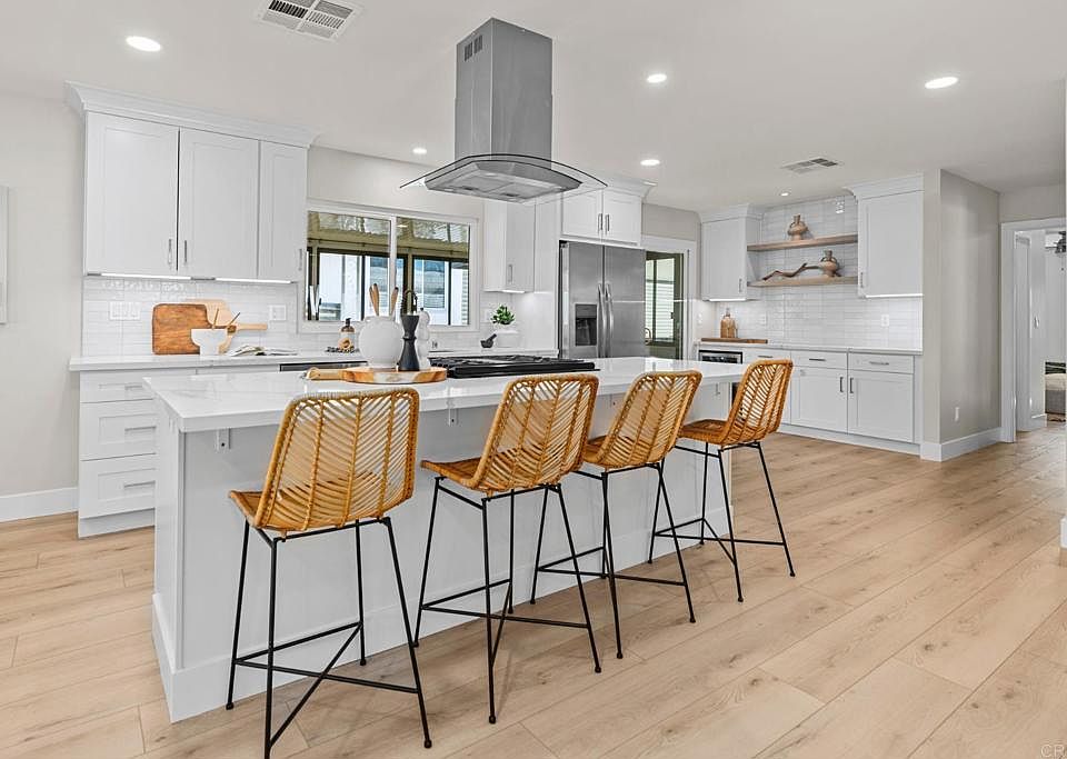 1st image of 3535 Linda Vista Dr Space 44