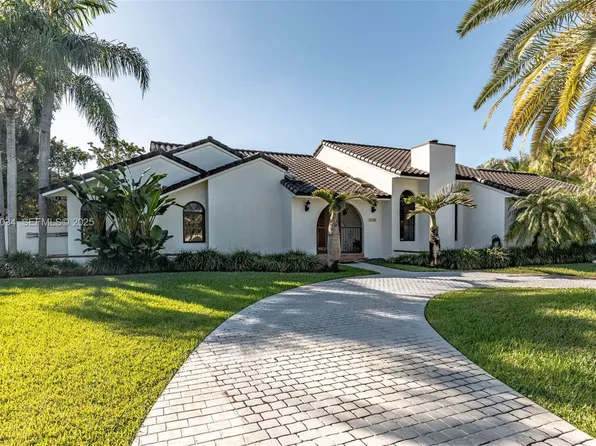 8270 SW 170th St, Palmetto Bay, FL 33157