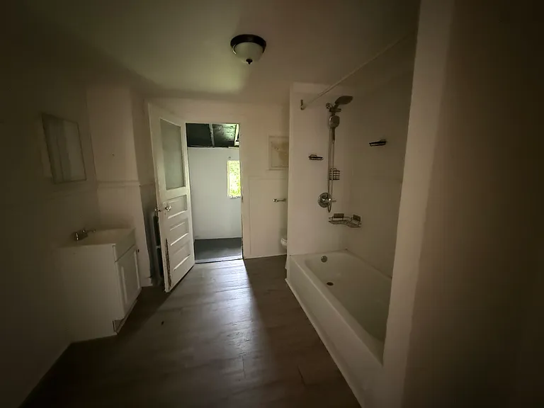 43 Manhattan St #2 — Photo 7