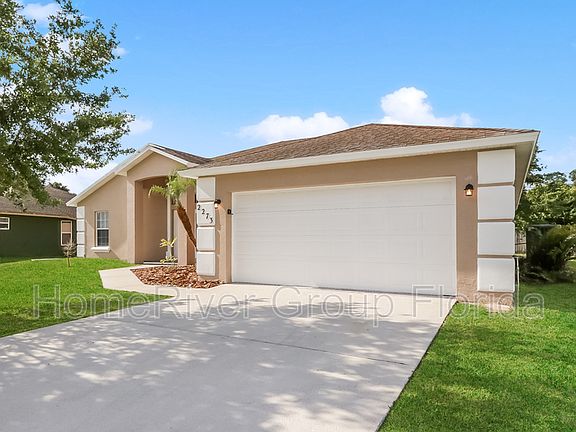 3rd image of 2273 SW Crocus Ln