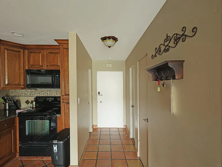 2003 Costa Del Mar Rd #654 — Photo 22