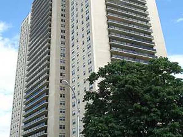 110-11 Queens Boulevard image 1 of 2