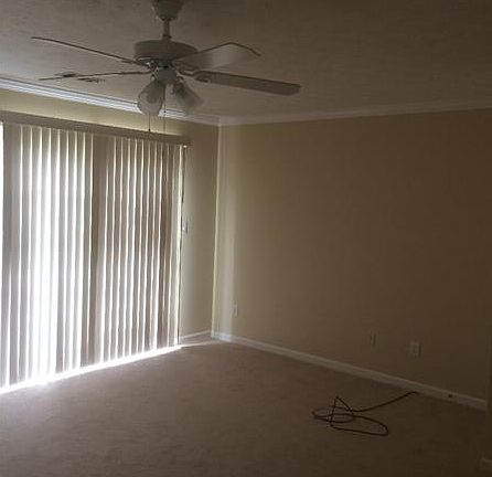 5th image of 533 Harbor Lake Ct