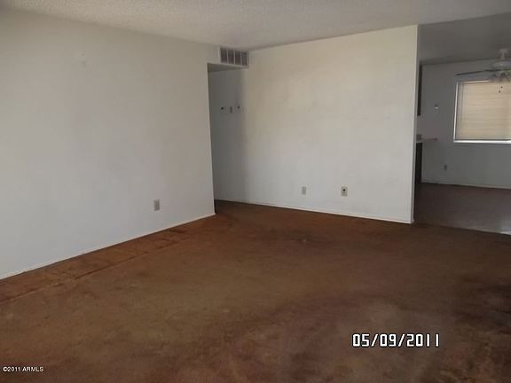 3rd image of 8117 W Meadowbrook Ave