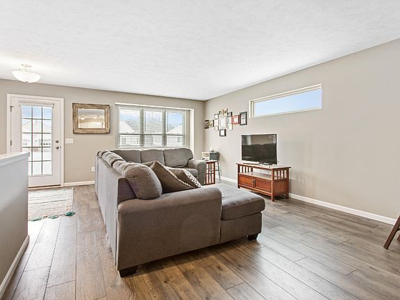 4th image of 5634 Sandalwood Ct #6