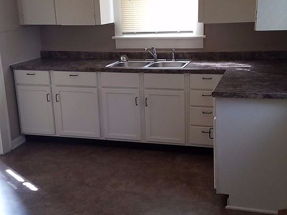2nd image of 205 E 7th St
