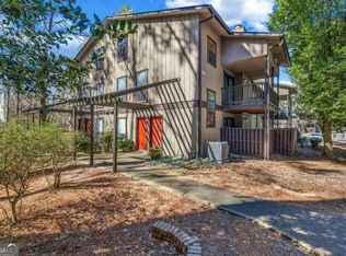 901 River Run Dr, Sandy Springs, GA 30350