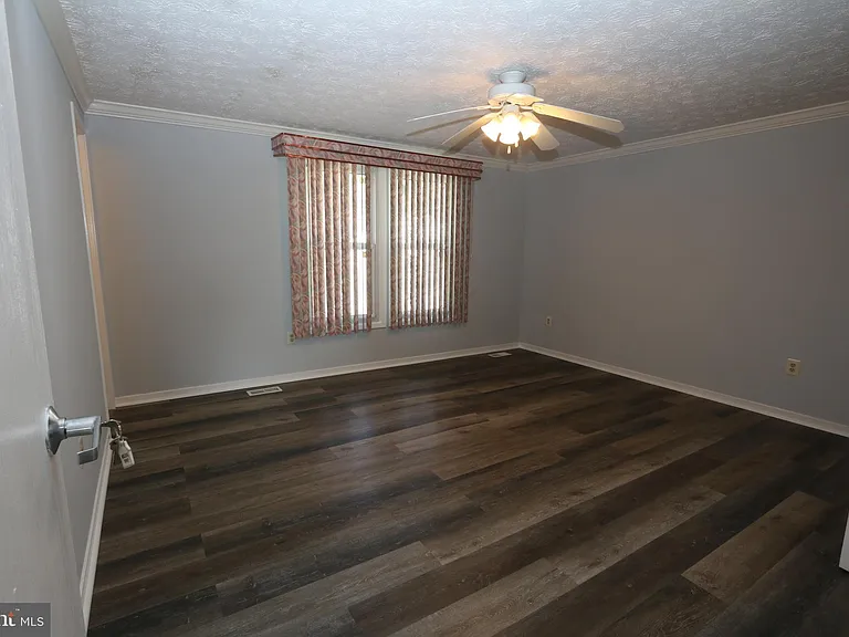 6512 Cricket Pl — Photo 14