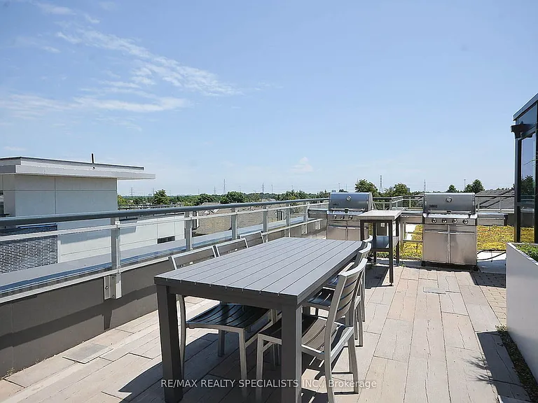 2560 Eglinton Ave W #610 — Photo 42