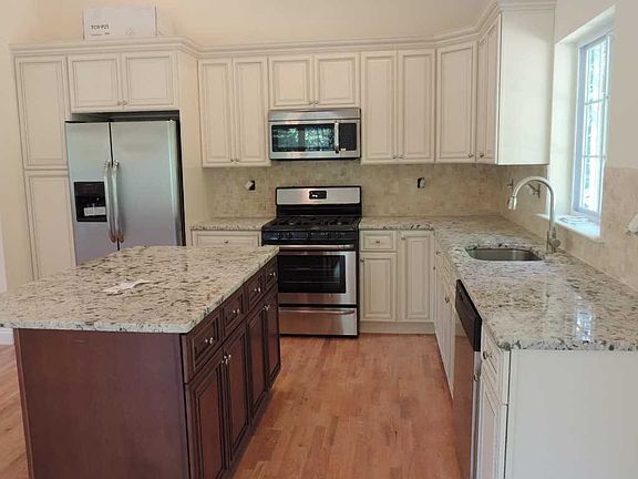 5th image of 16 Stone Oaks Dr Lot 15