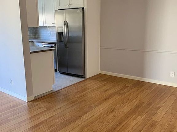 3rd image of 3609 Mentone Ave APT 7